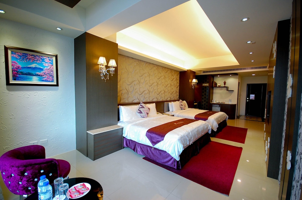 Cherry Feast Resort 24/50