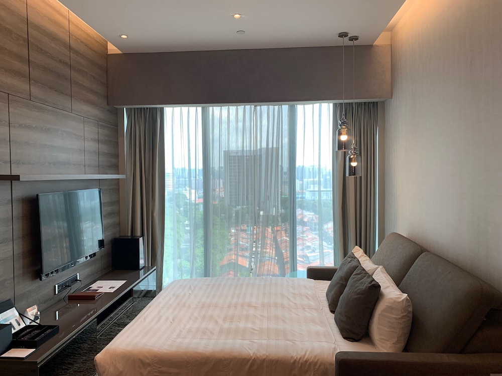 Pan Pacific Serviced Suites Beach Road 33/50