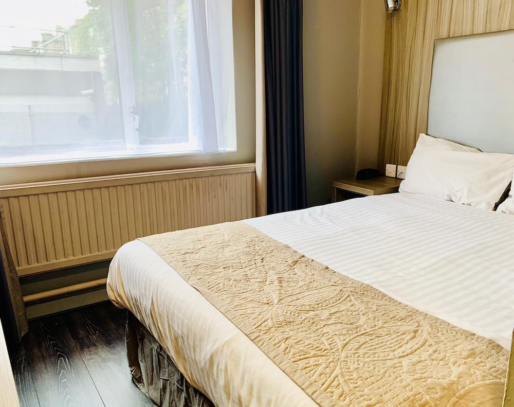 Lily Hotel 18/46