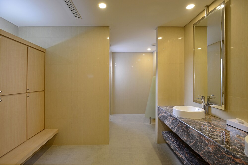 Surya Hotel Cottages Prigen 51/52