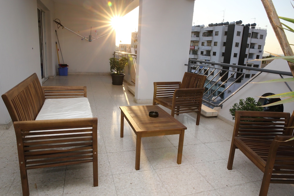 Alora Apartments 24/50