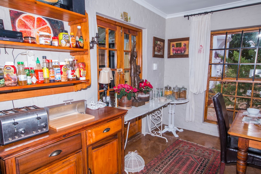 Forest Hall Guest House 50/50