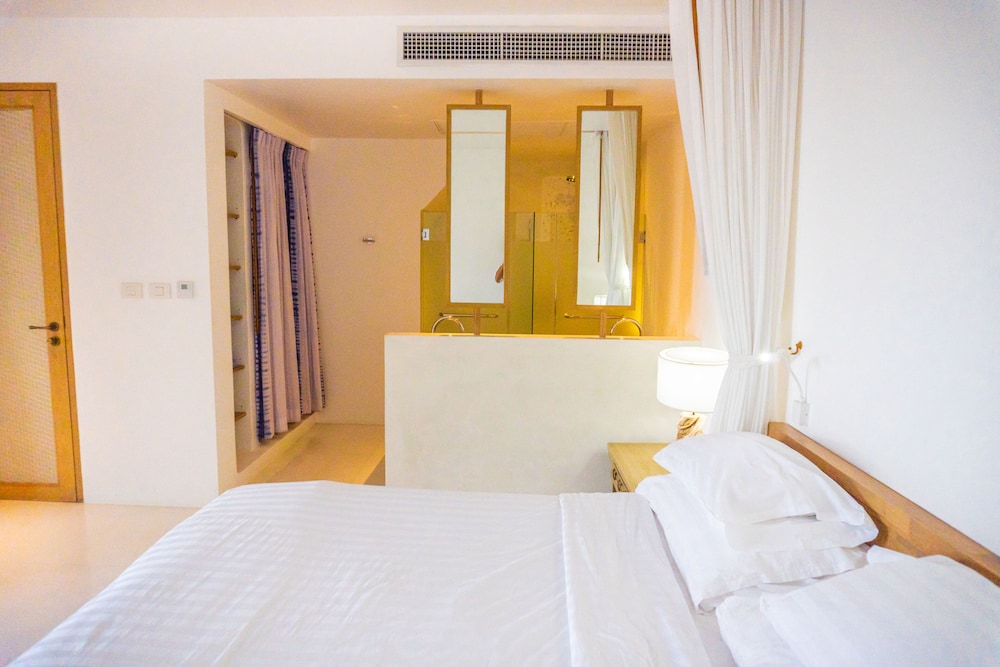 Bandara Pool Villas, Phuket (ex Bandara Villas Phuket) 15/80