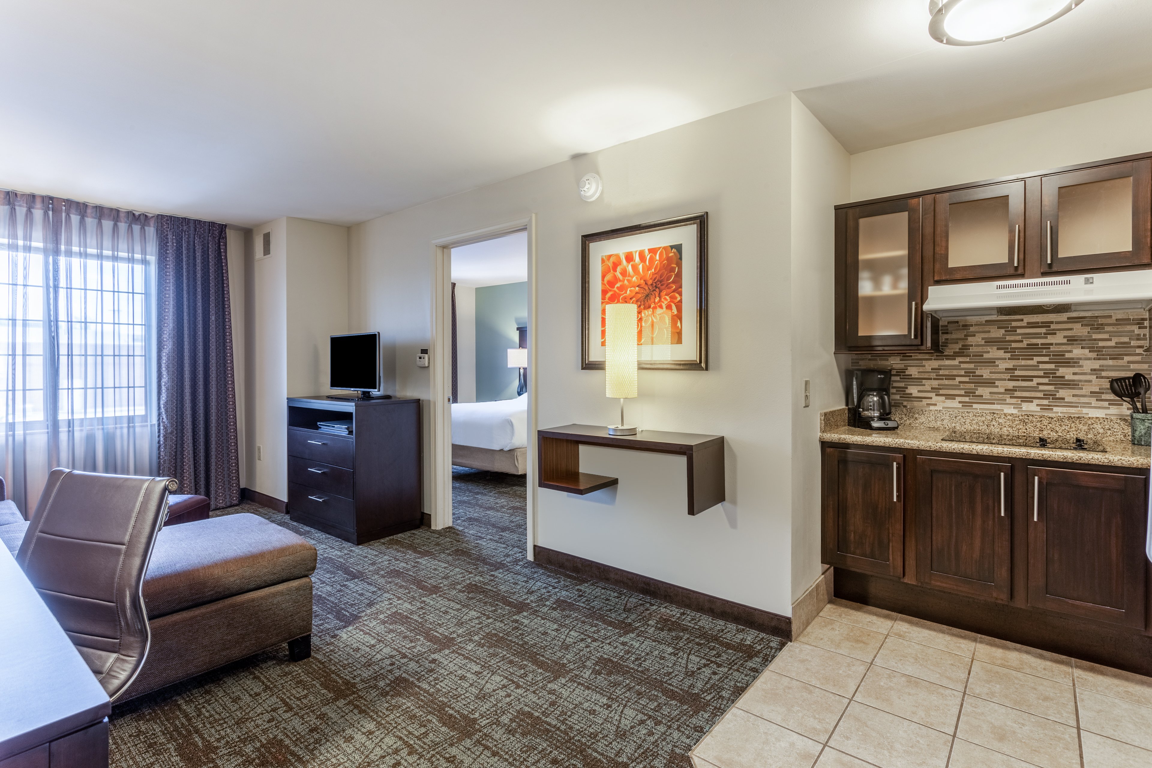 Staybridge Suites Davenport 25/64
