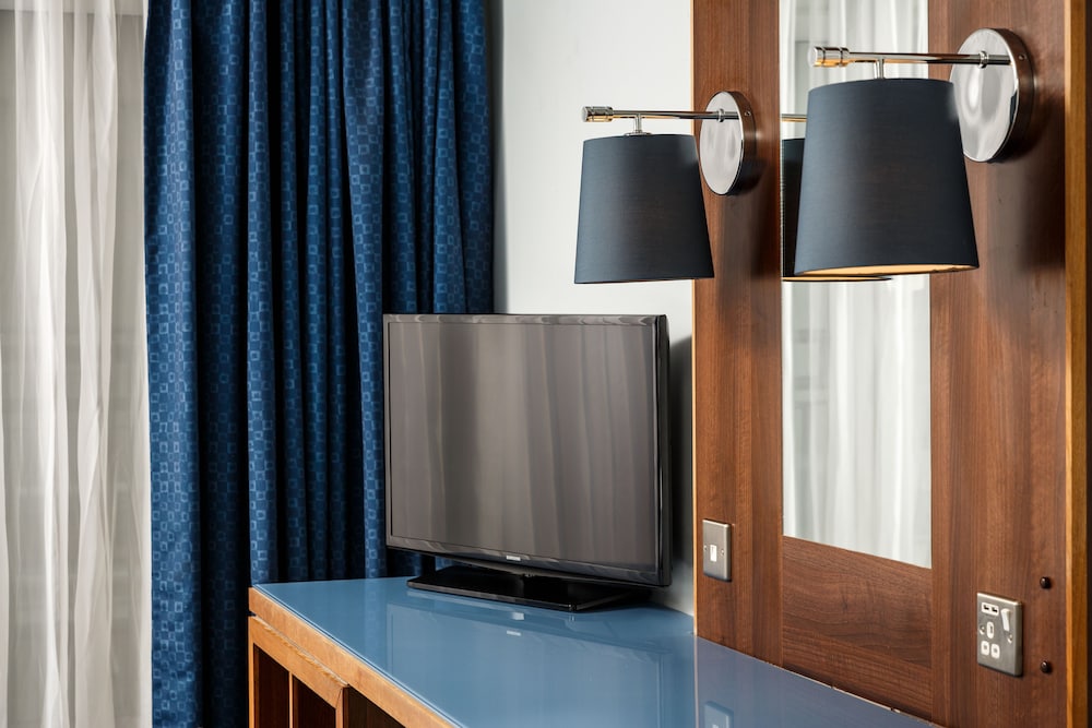 Mercure Brighton Seafront Hotel 35/47