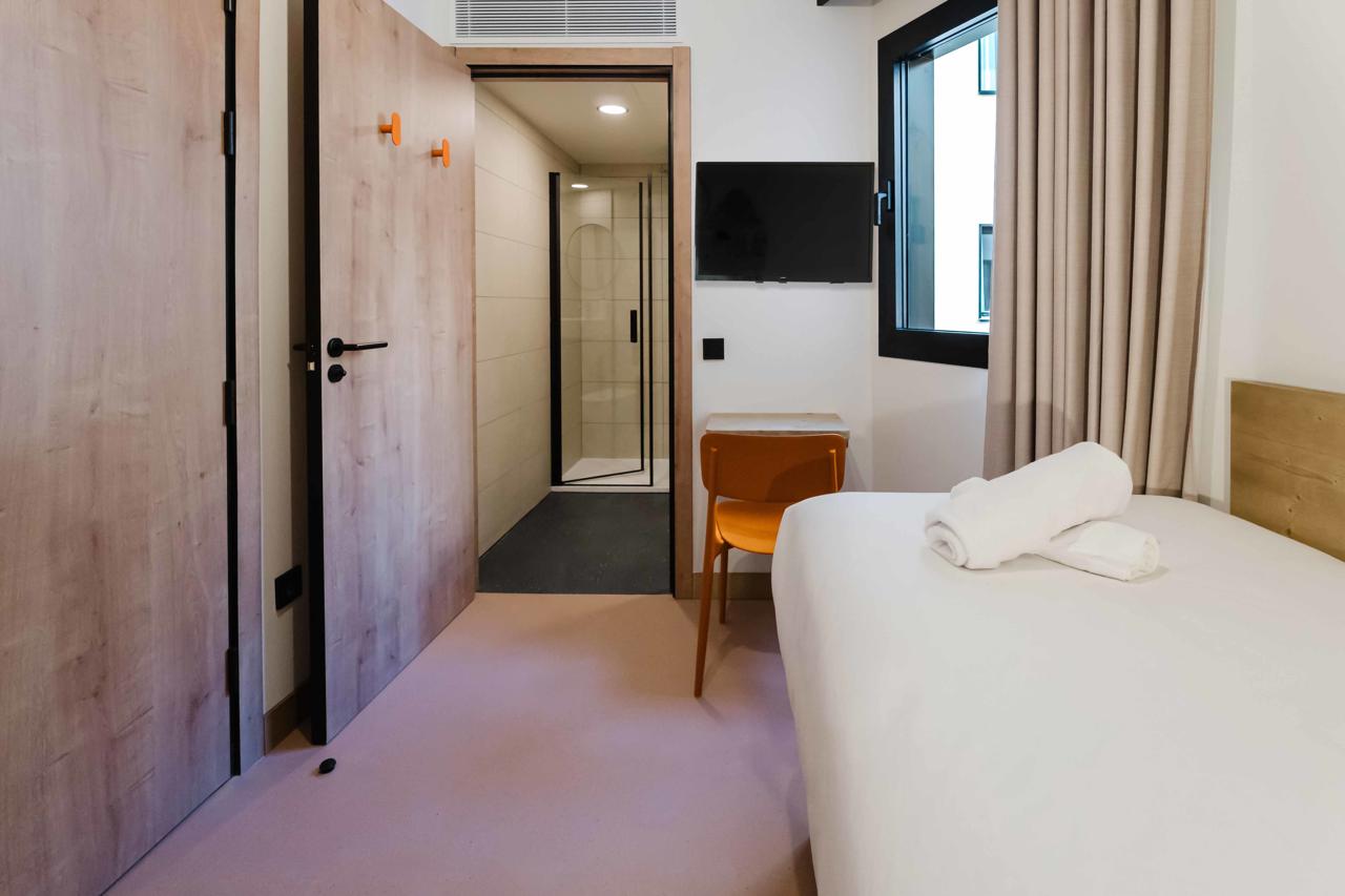 easyHotel Alicante Centro 11/58