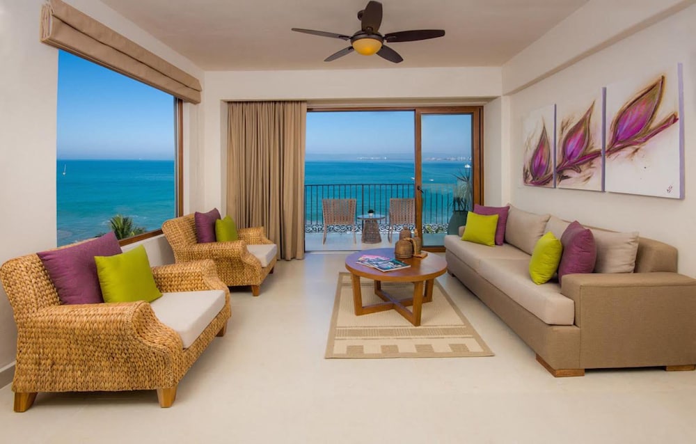 Almar Resort Luxury LGBT Beach Front Experience 41/59