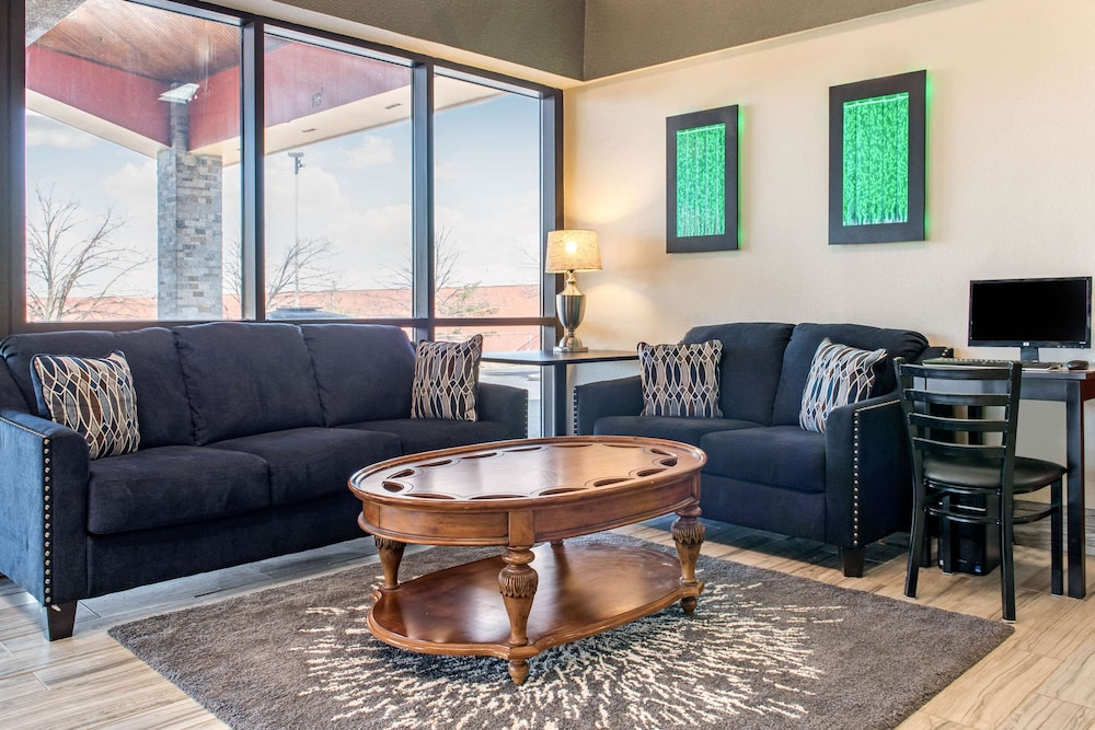 Quality Inn Suites Miamisburg 19/35