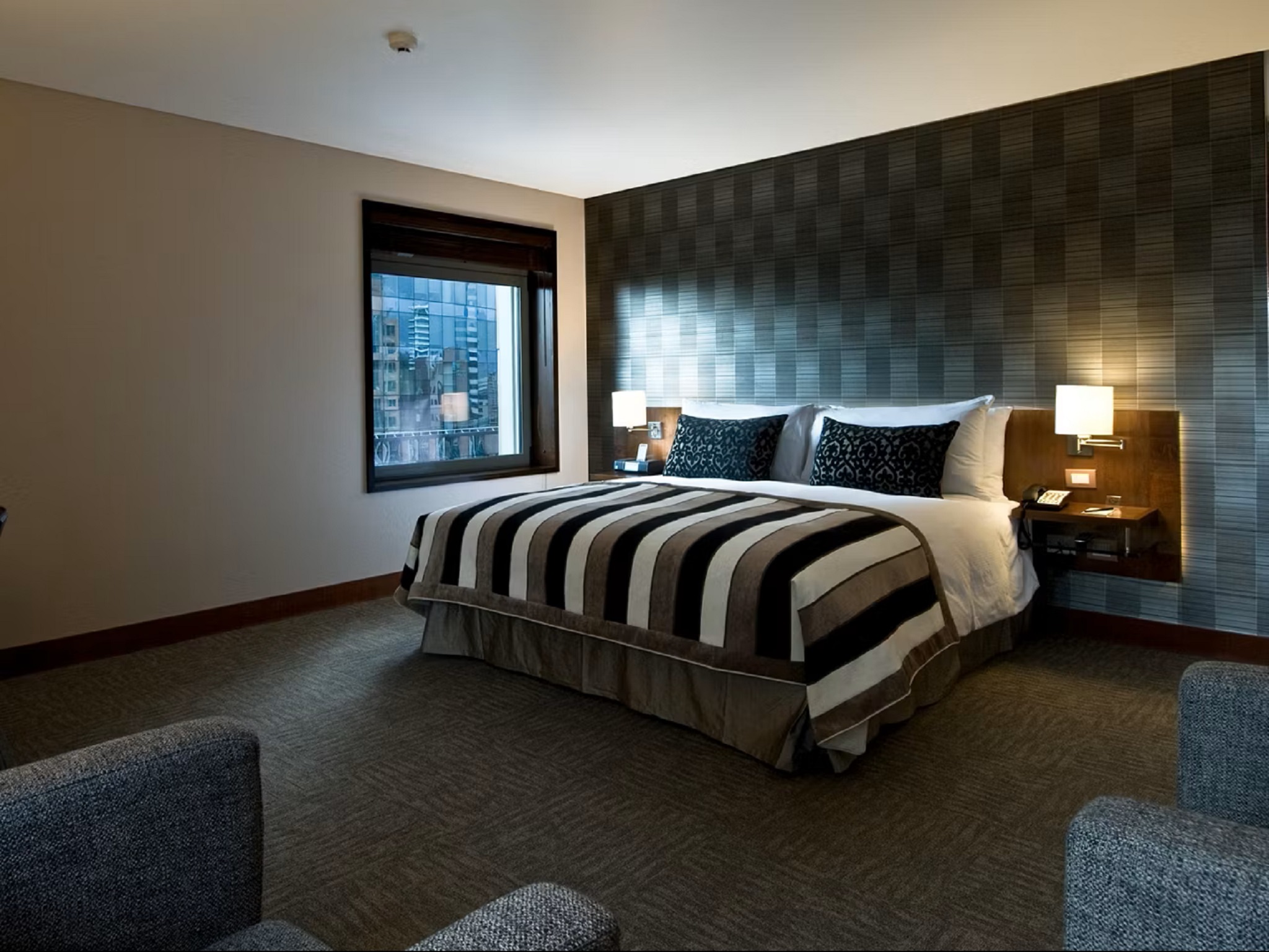 Deluxe, Double Bed