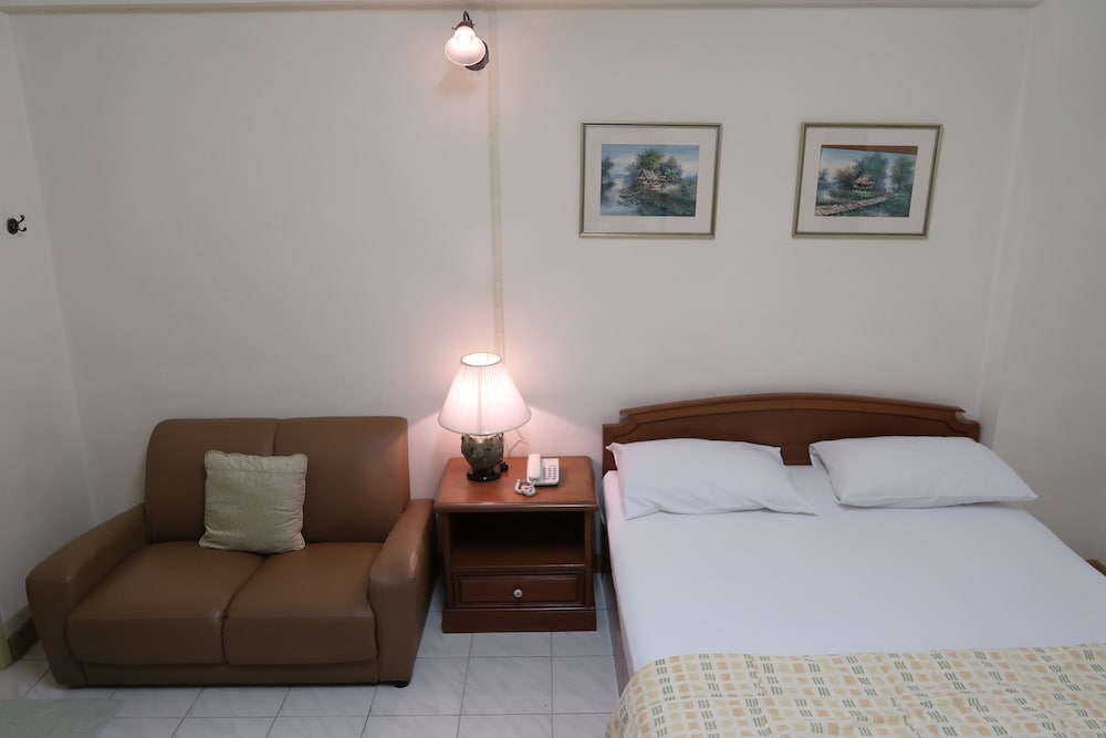 Phawana Sweet Hotel 16/43