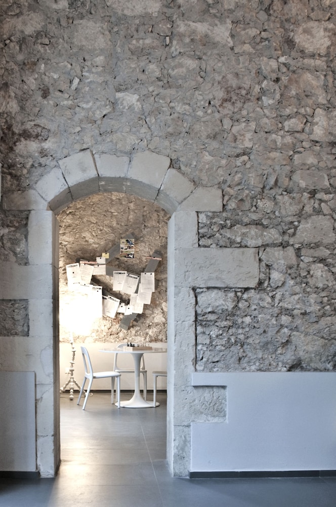 Lol Hostel Siracusa 23/26
