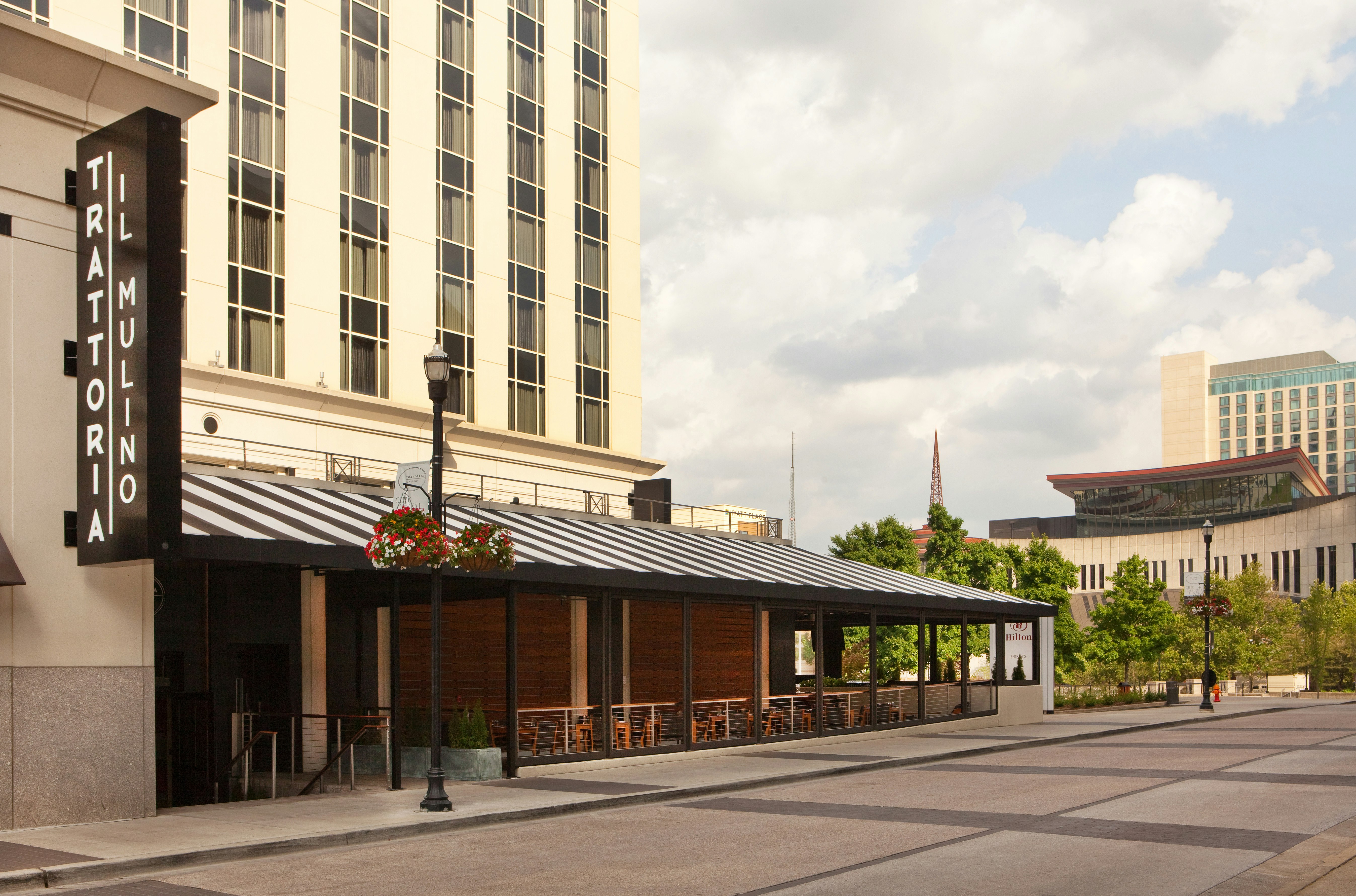 HILTON NASHVILLE-DOWNTOWN 75/78