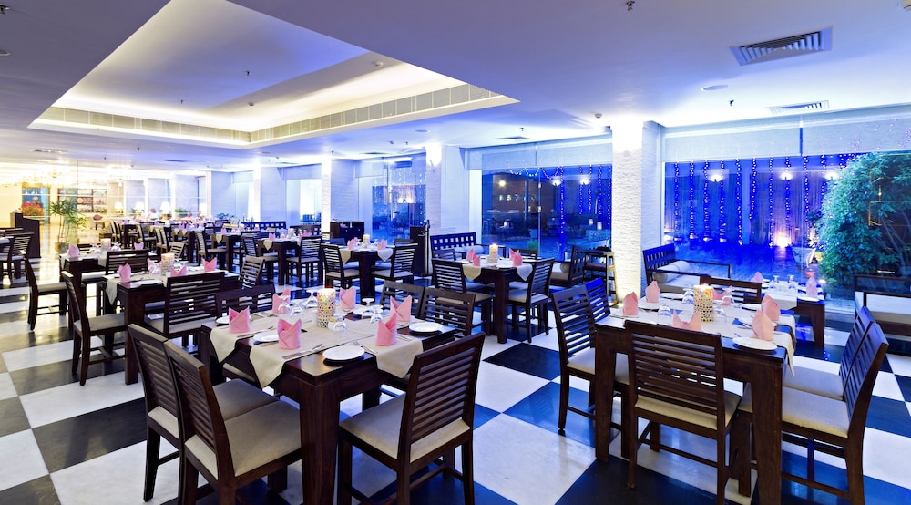 Clarks Avadh, Lucknow 39/49