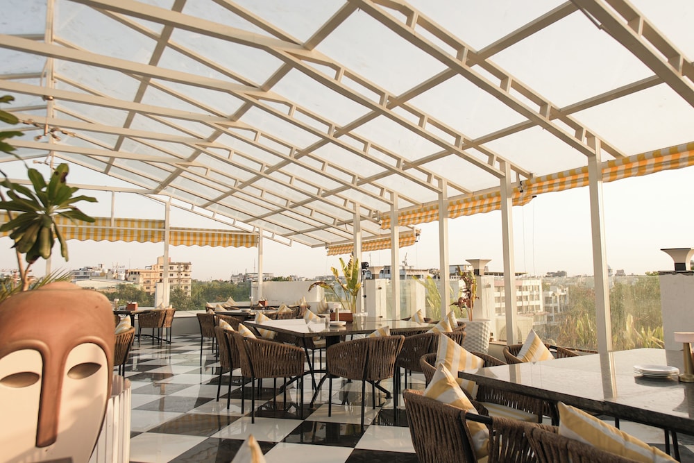 HOTEL KANCHAN TILAK 17/23