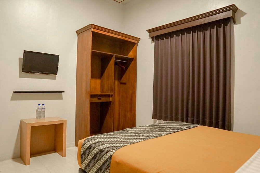 Airlangga Hotel 18/62