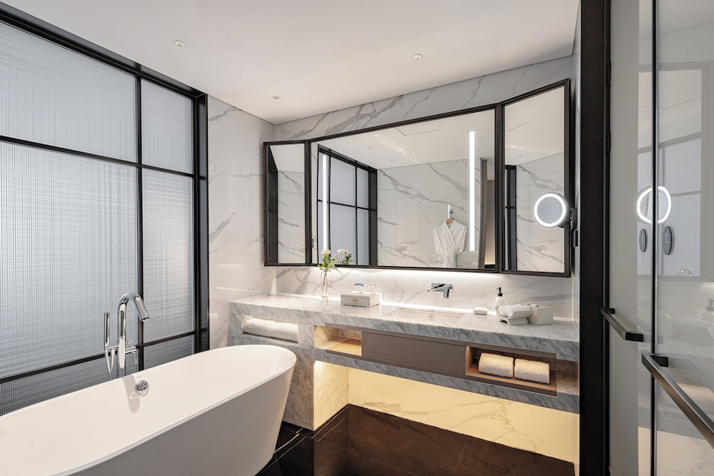 Grand Mercure Shenzhen Guangming 47/48