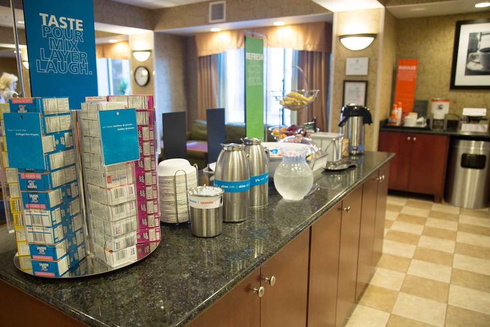 Hampton Inn Morehead 40/53