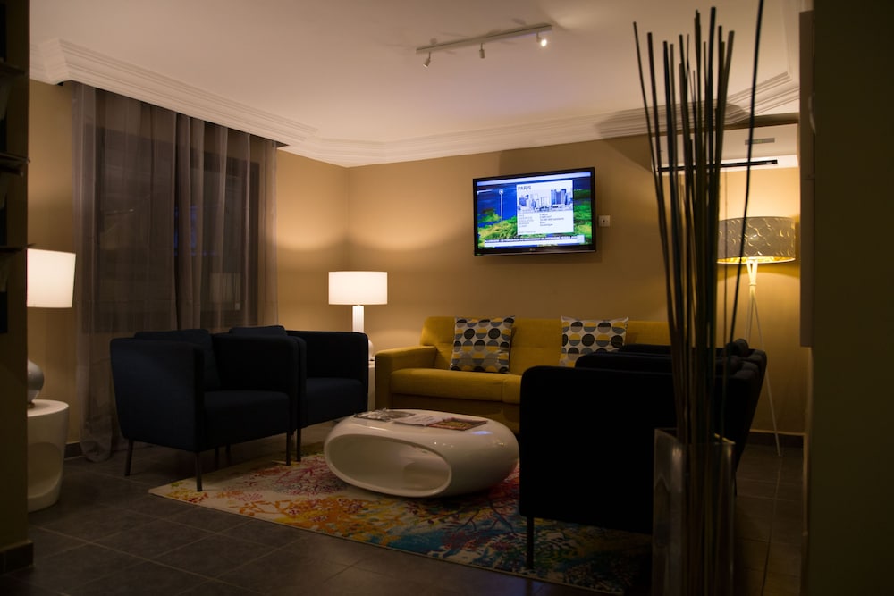 Semiramis Hotel Centre Ville 24/36