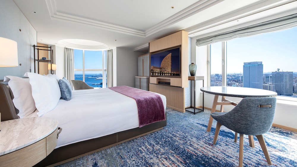 1 Bedroom, Suite, King Bed, Panoramic View