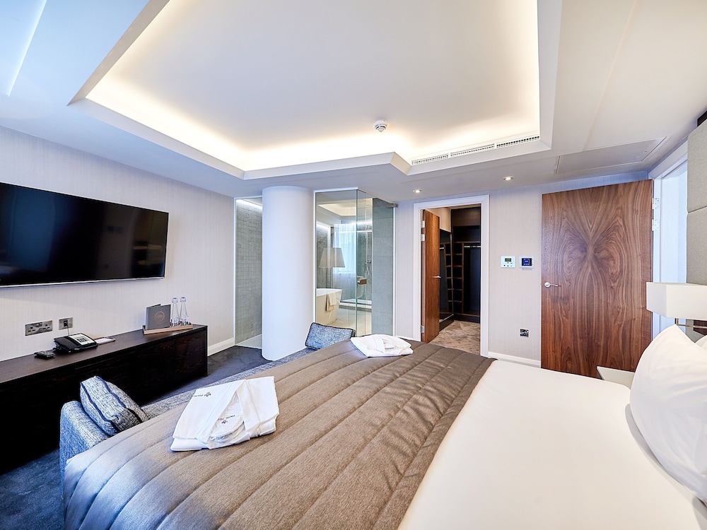 PRESIDENTIAL, SUITE