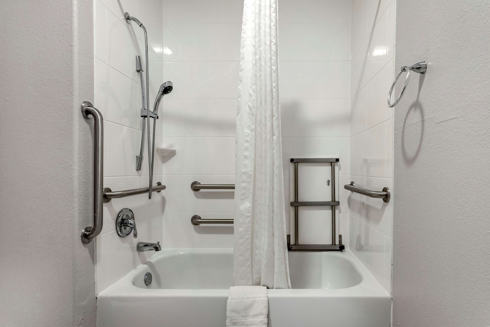 BEST WESTERN Oakdale Inn 18/33