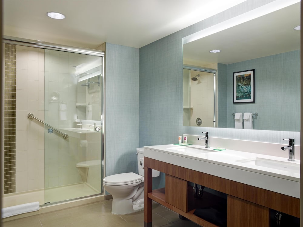 Hyatt Place Arlington/Courthouse Plaza 42/46