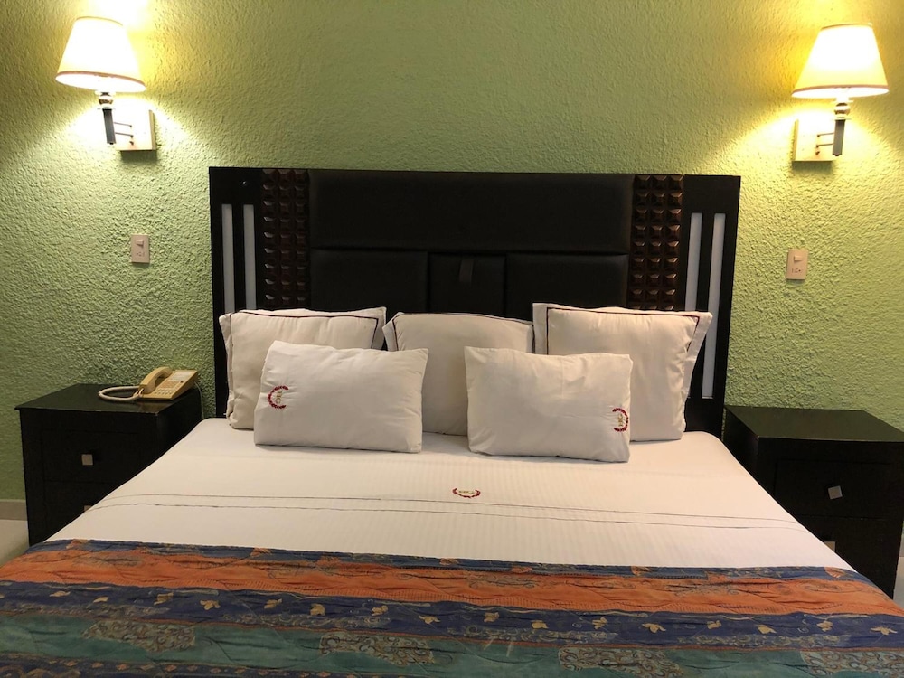 Frances Hotel 18/54