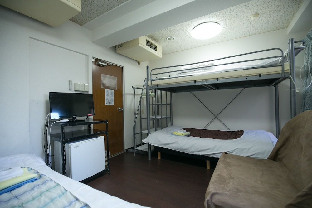 Hotel Mikado 9/67