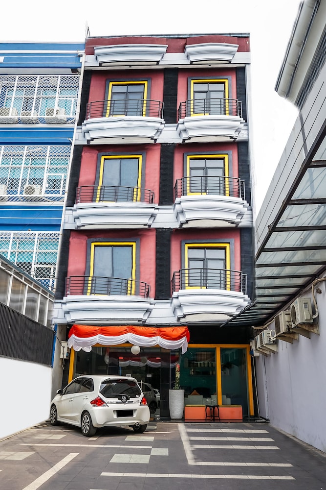 Belvena Hotel Mangga Besar 17/23