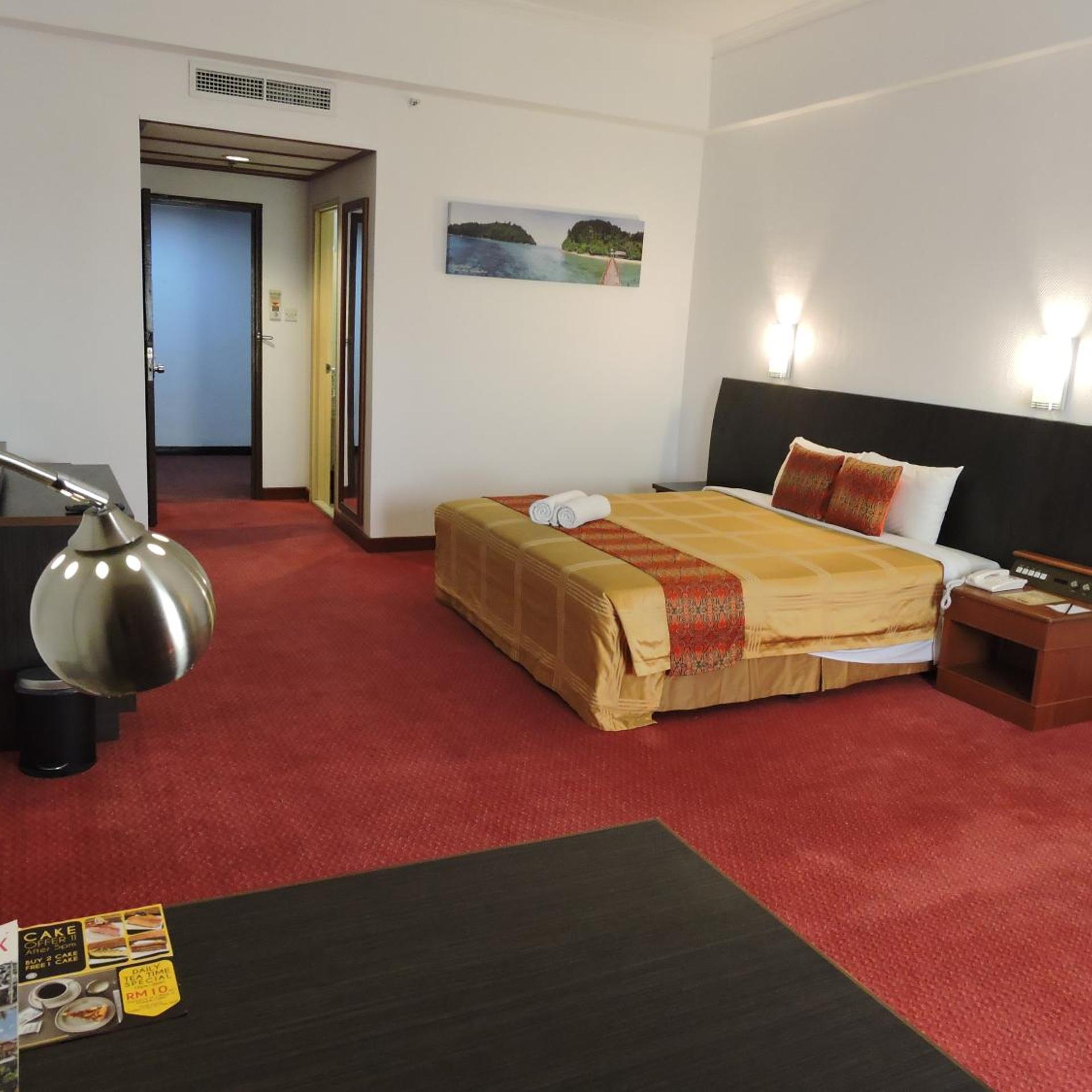Premium, Double or Twin Bed