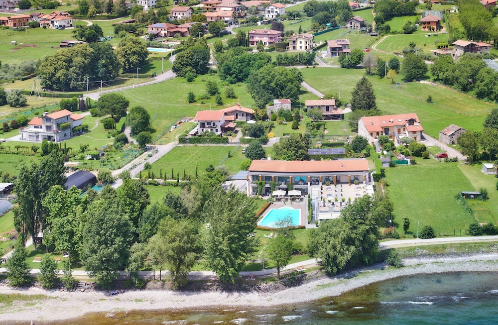 Tullio Hotel 37/47