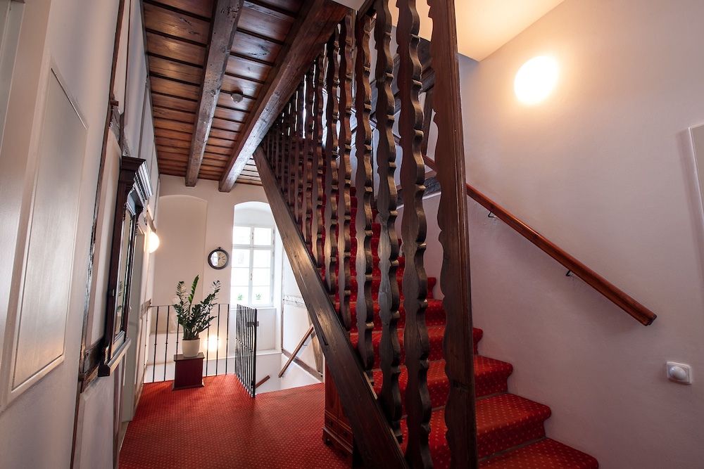 Tyn Yard Residence 23/62