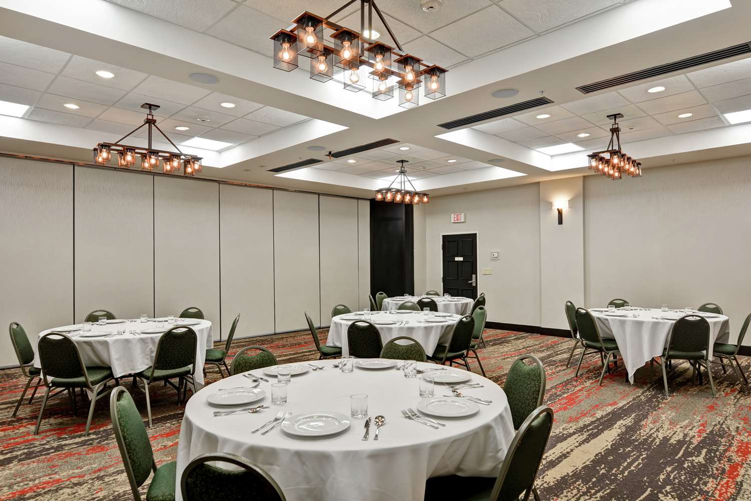 Doubletree by Hilton Hattiesburg 14/19