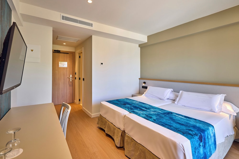 STANDARD, DOUBLE BED, BALCONY