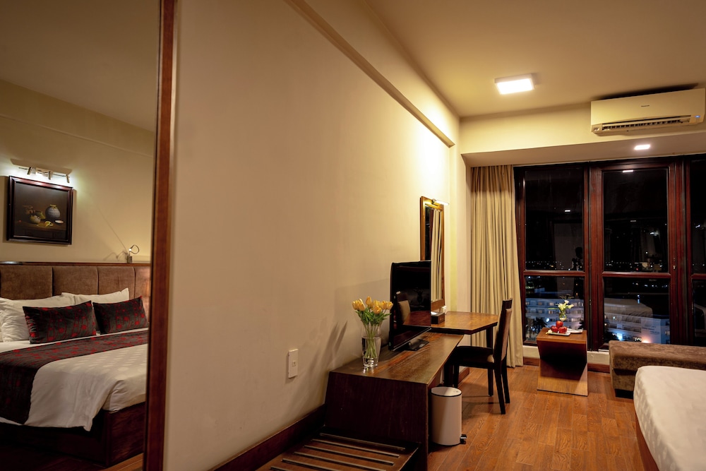 Asia Hotel 18/46