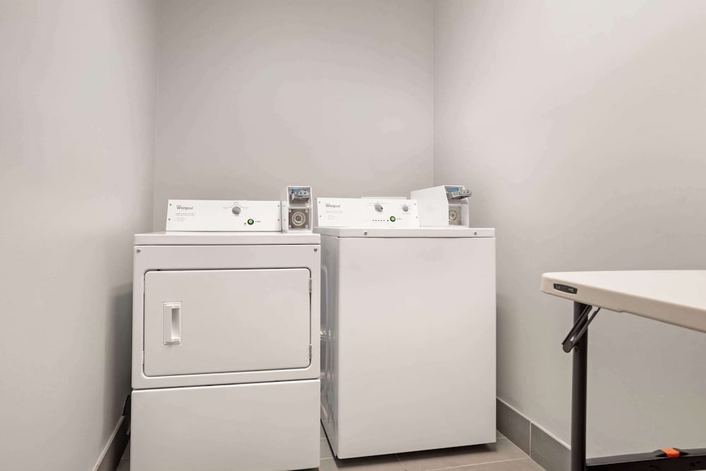 Quality Inn and Suites Birmingham Highway 280 7/46