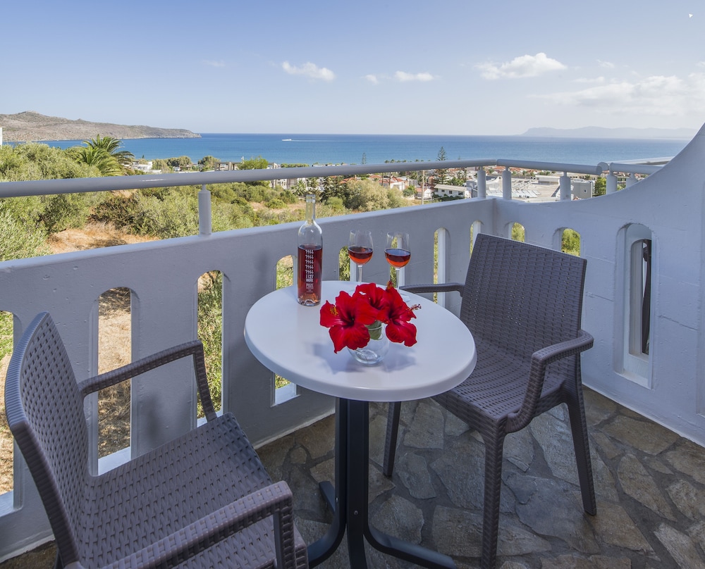 Folia Hotel Apartments 33/50