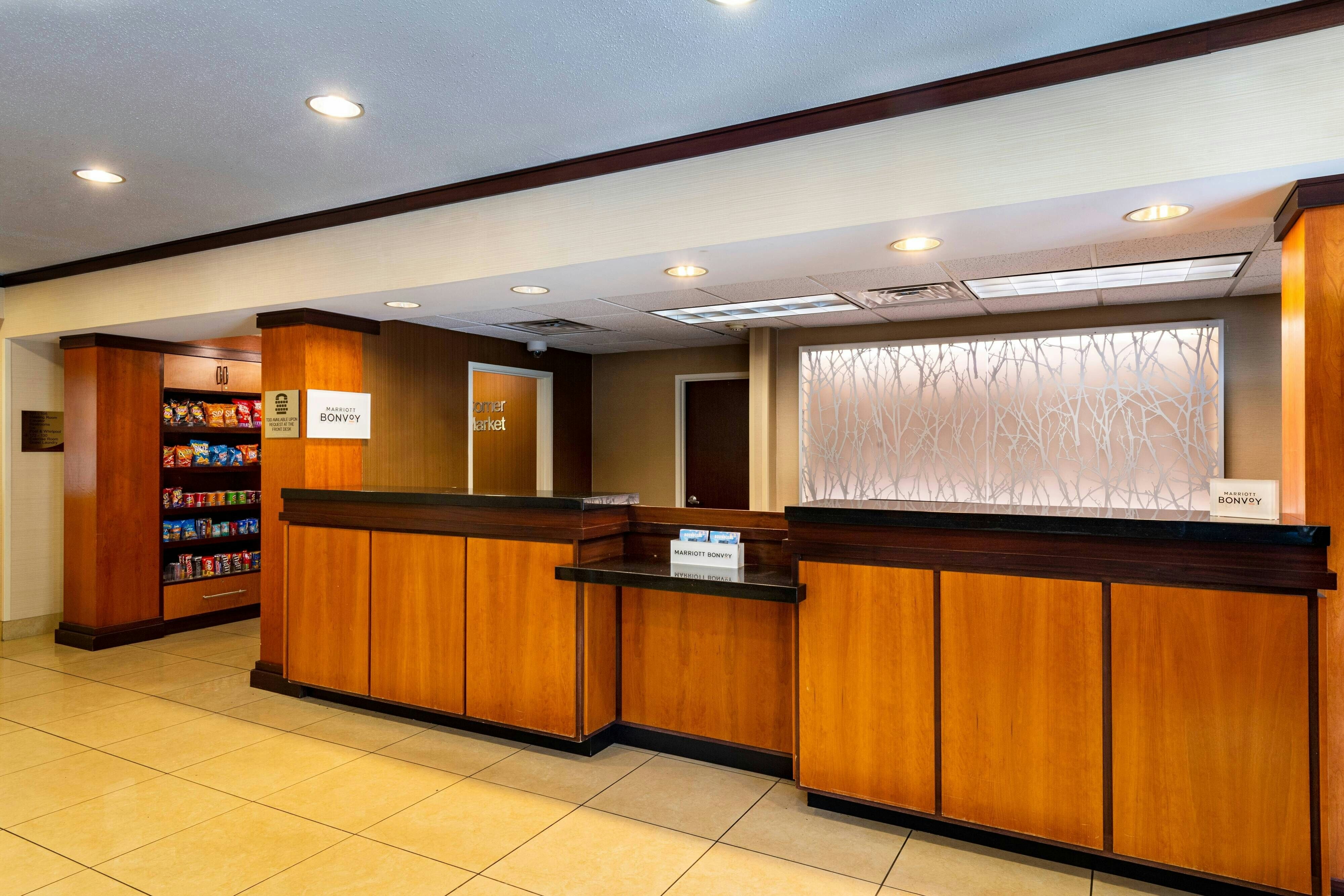Lobby at Fairfield Inn by Marriott Battle Creek, BATTLE CREEK - MI