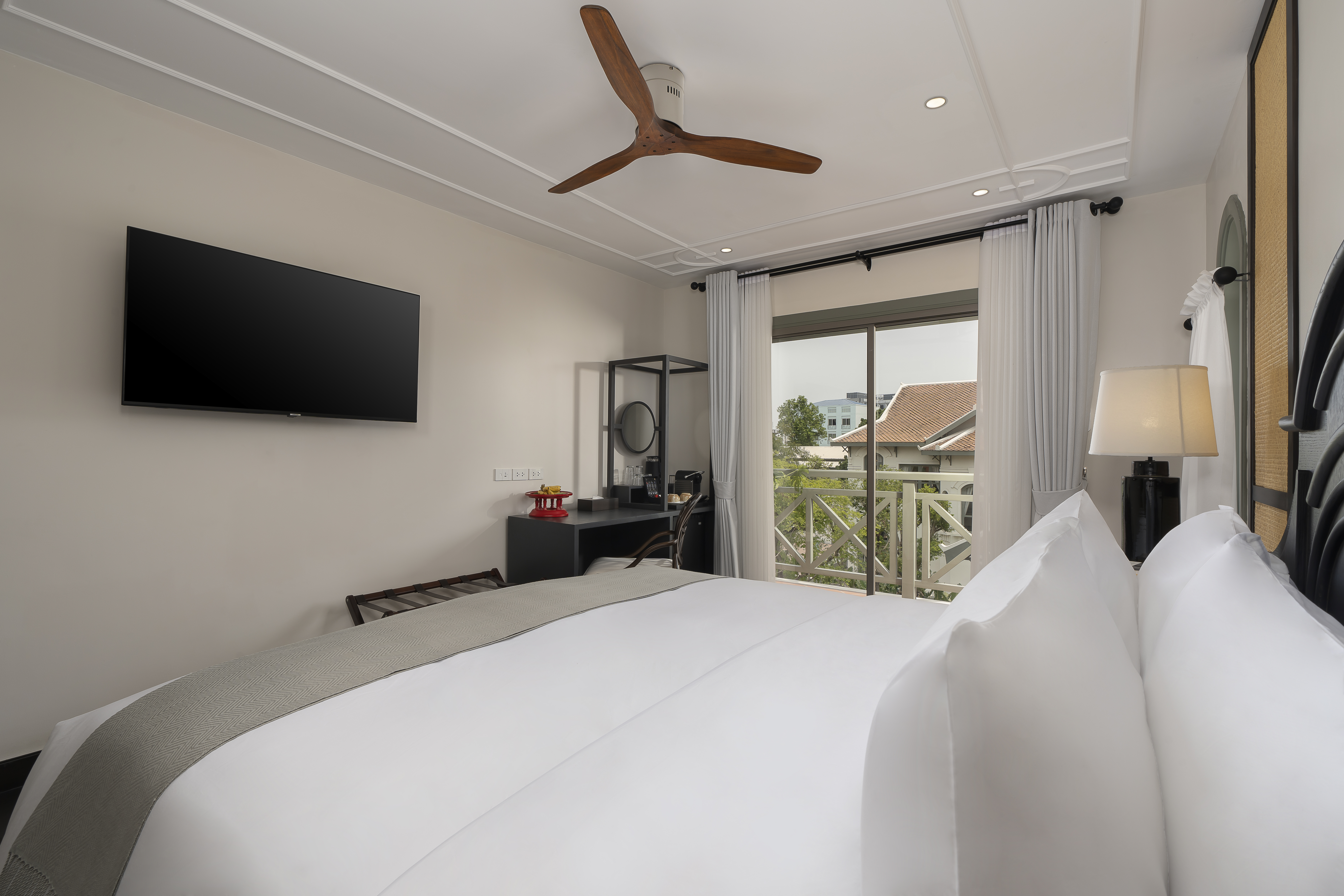 HERITAGE, KING BED