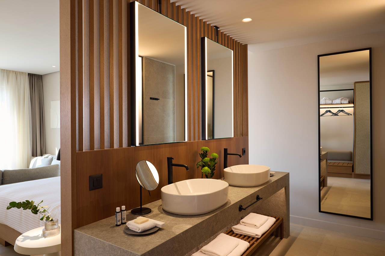 Oros Luxury Beach Resort 63/65
