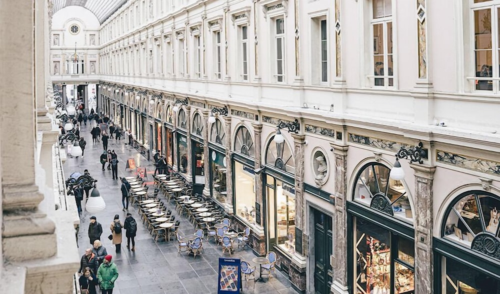 Hotel des Galeries 4/47