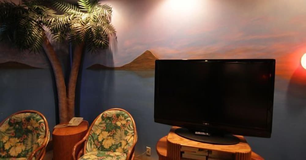 Magnolia Inn And Suites 4/32