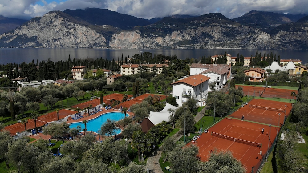 Club Hotel Olivi 55/65