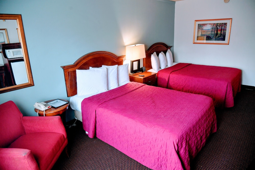 Douglas Inn Amp Conference Center 10/50