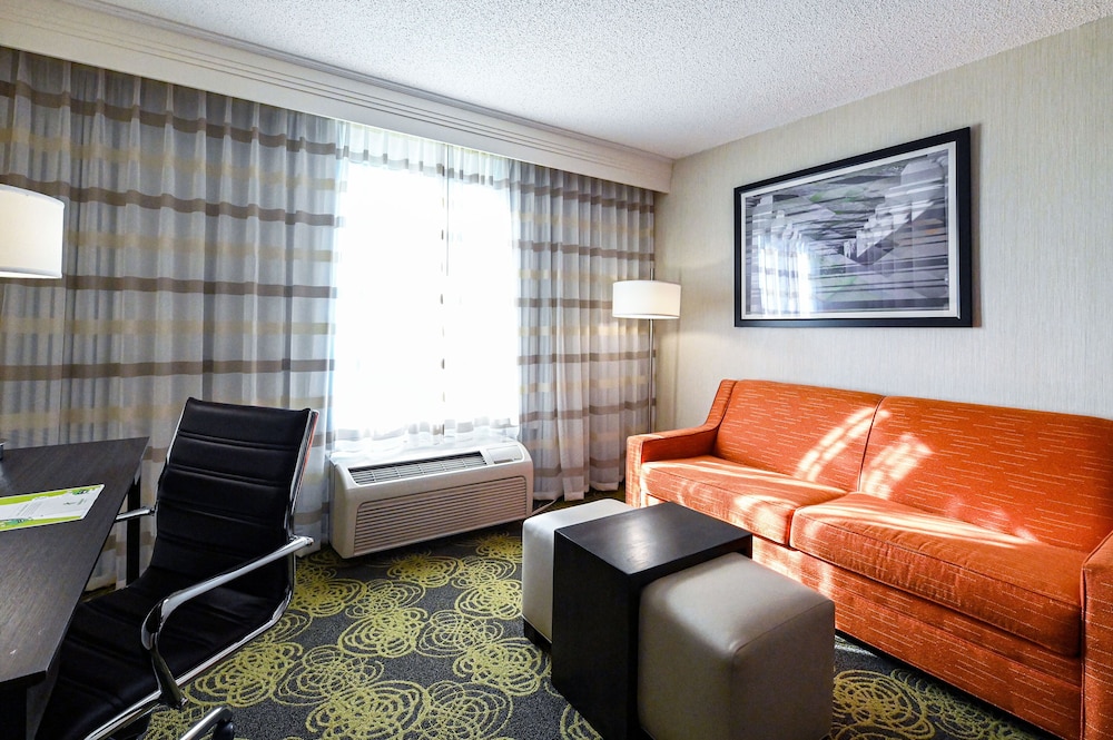 Holiday Inn Charlottesville-Univ Area 38/59