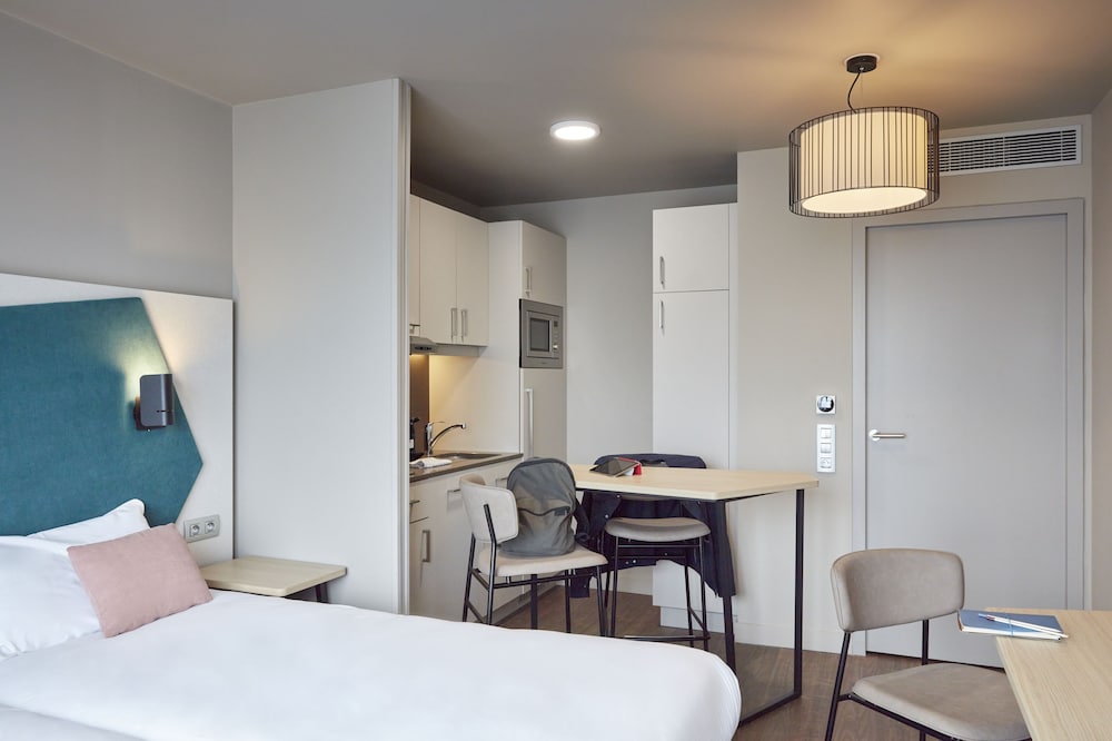 Aparthotel Adagio Paris Suresnes Longchamp 15/68