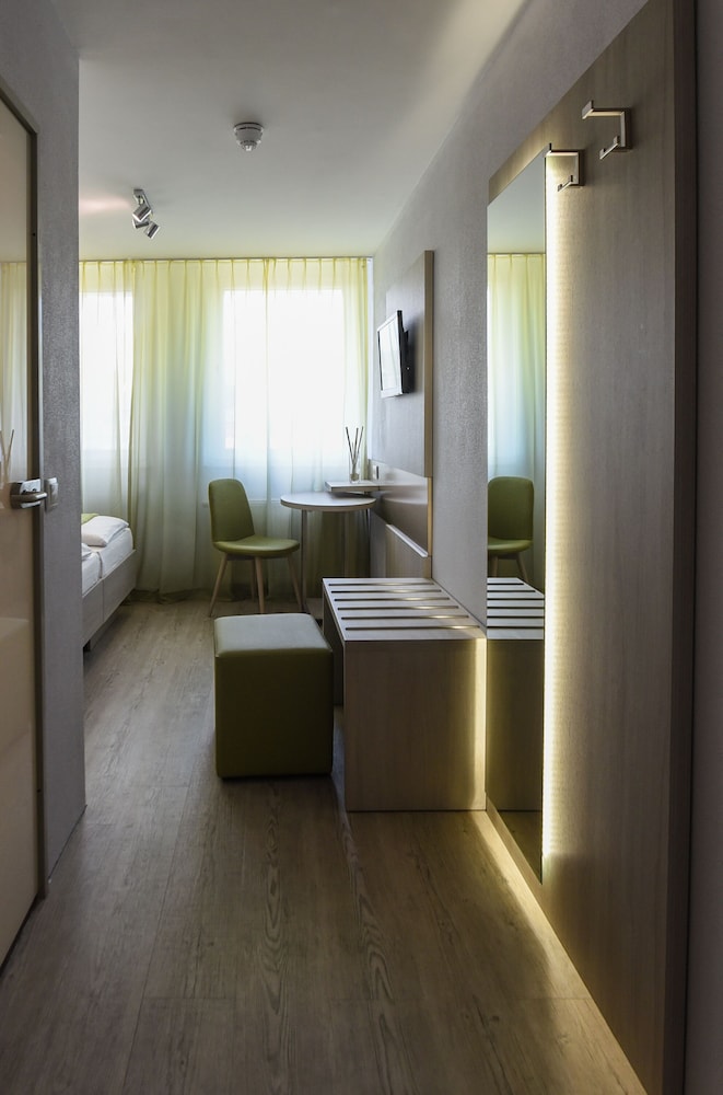Hotel Am Spichernplatz 8/73