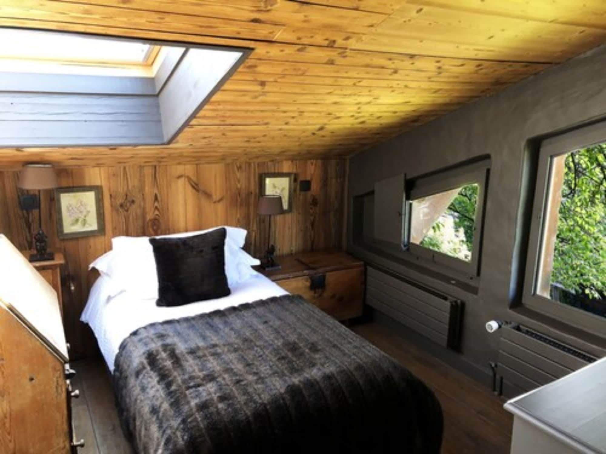 Mont Joly, Suite, King Bed, 3 Beds