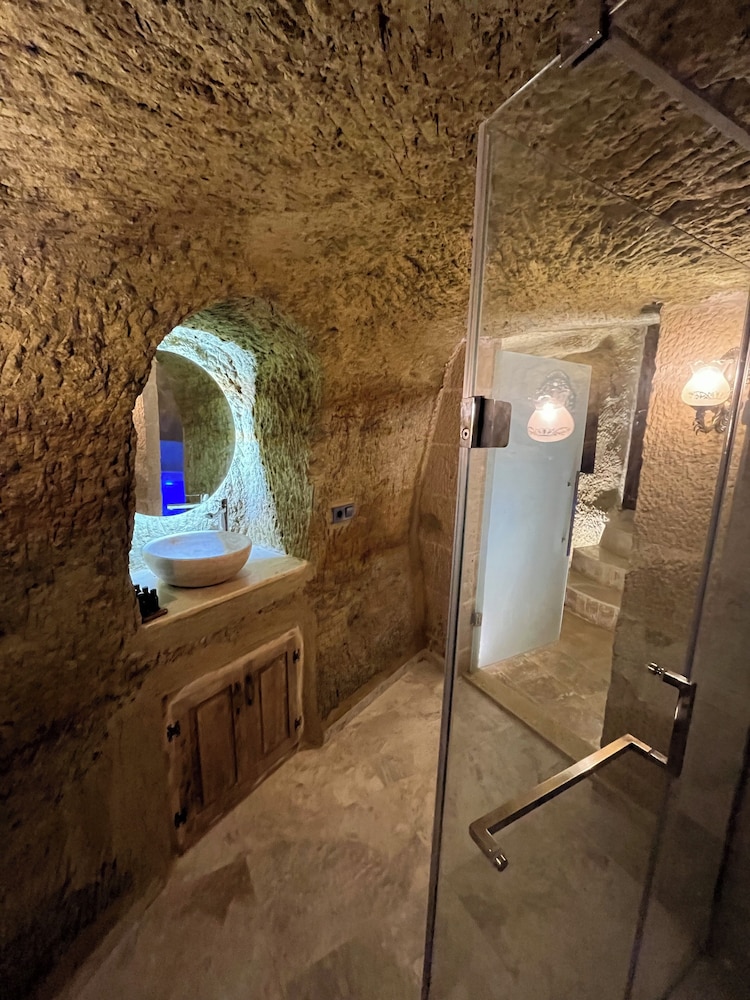 Chakra Special Caves 26/50