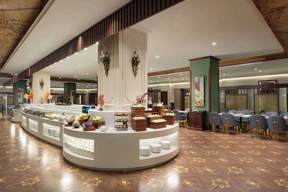 Days Hotel by Wyndham Harbin Qunli 7/23